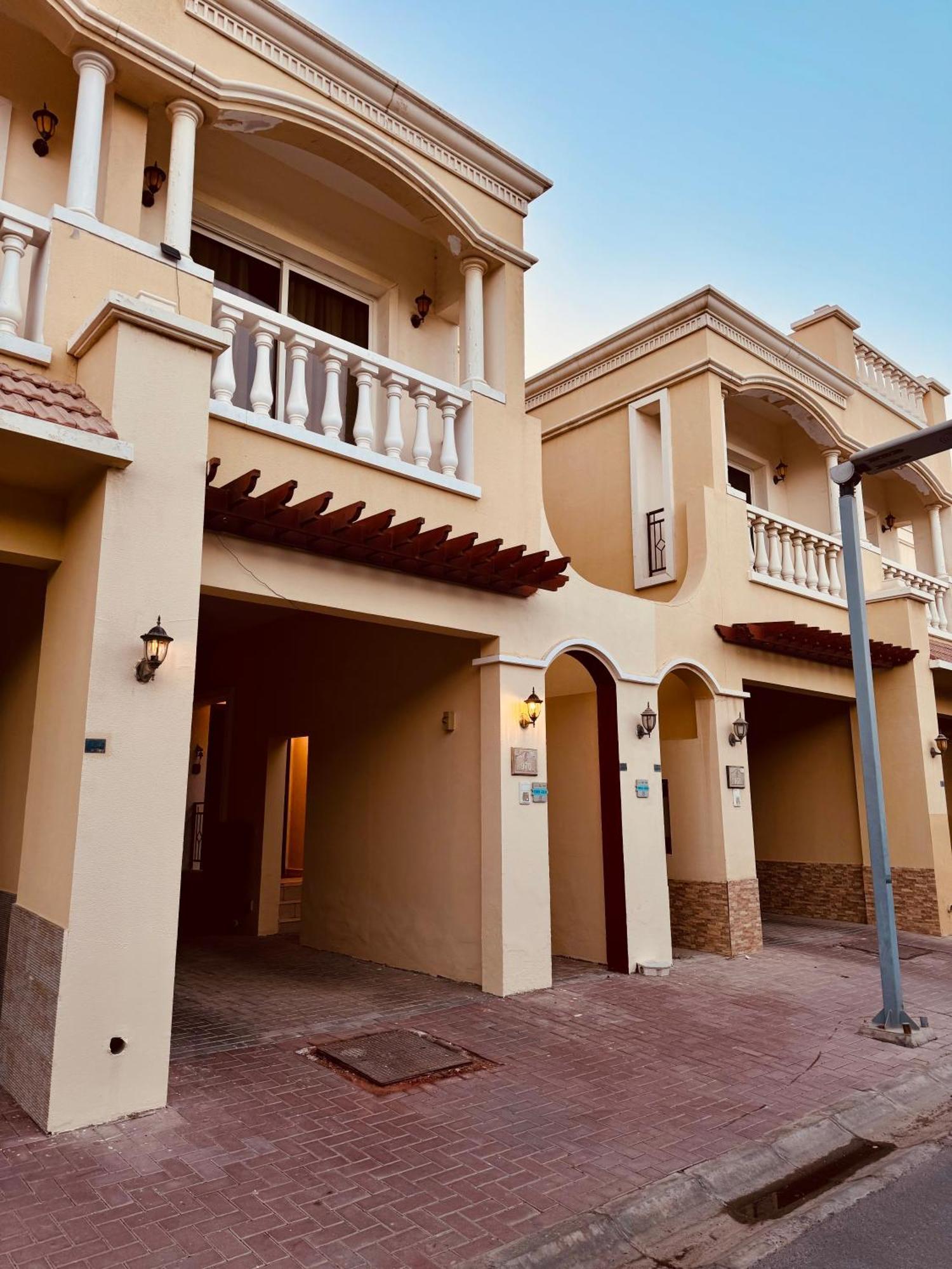 Western Townhouse With Private Swimming Pool Ras al-Khaimah