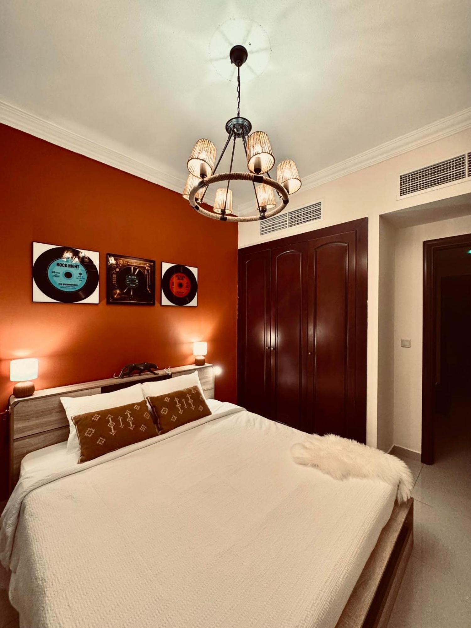 Villa Western Townhouse With Private Swimming Pool